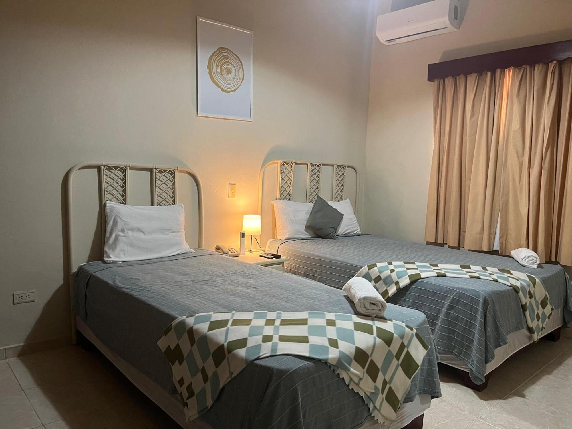 Hotel Plaza Kavia Санто-Доминго Экстерьер фото